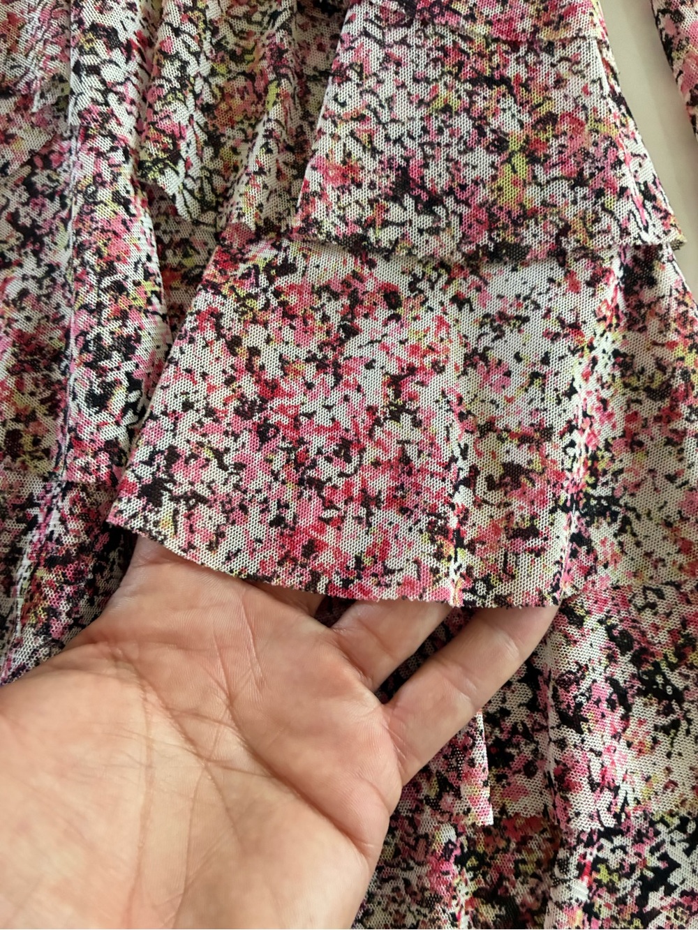 VTG Skye's the Limit L Pink Poly Spandex Multi-Print Long Sleeve Scoop Neck Top - Picture 12 of 12